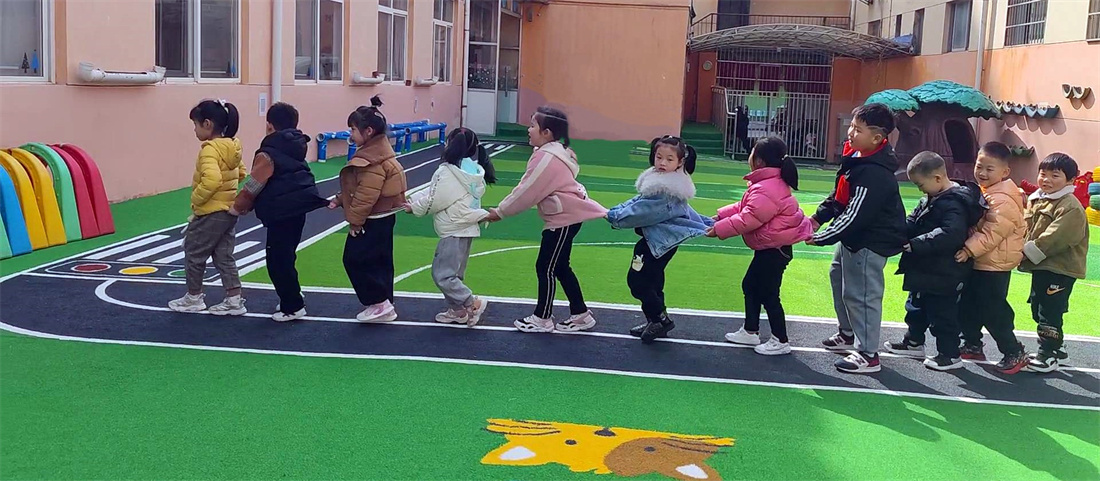 1681954423754661.jpg 幼儿园场地设计